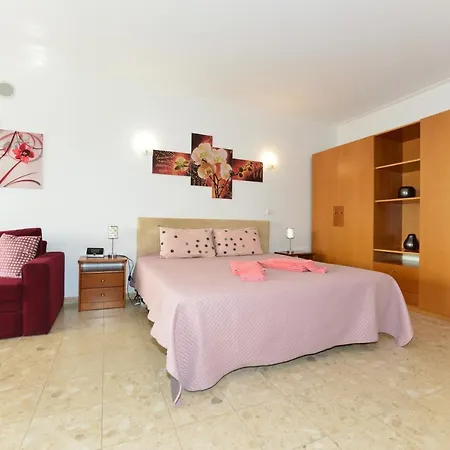 High In The Sky Apartment