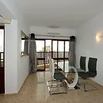 High In The Sky Апартаменты
