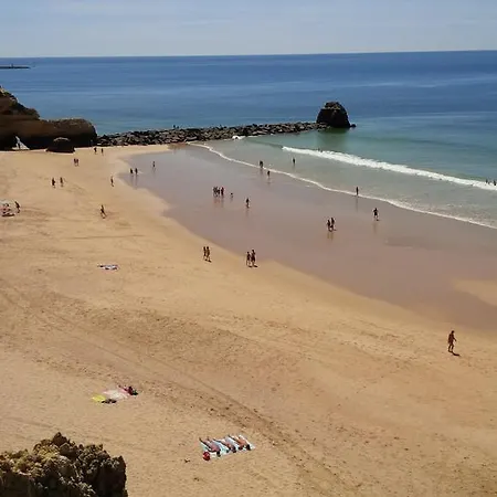 High In The Sky 아파트 *